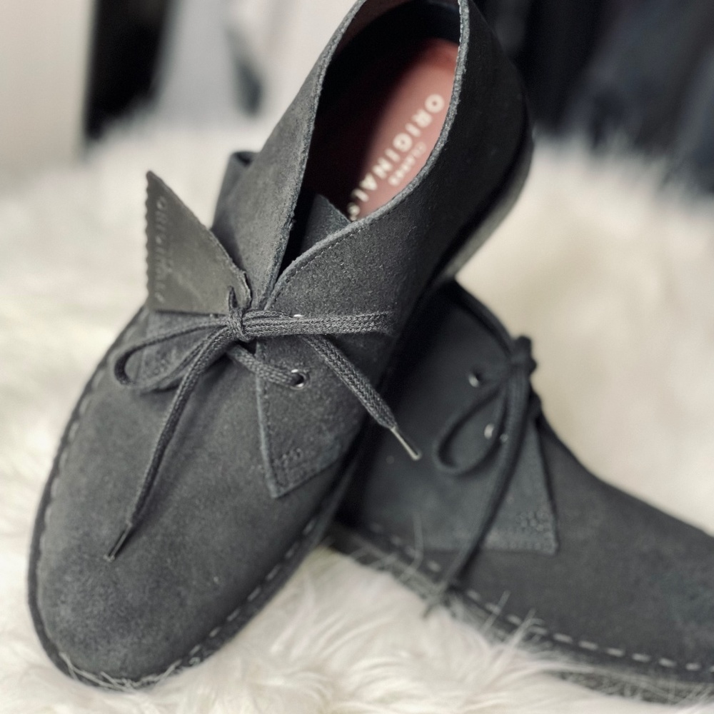 CLARKS Desert Black Suede Boot